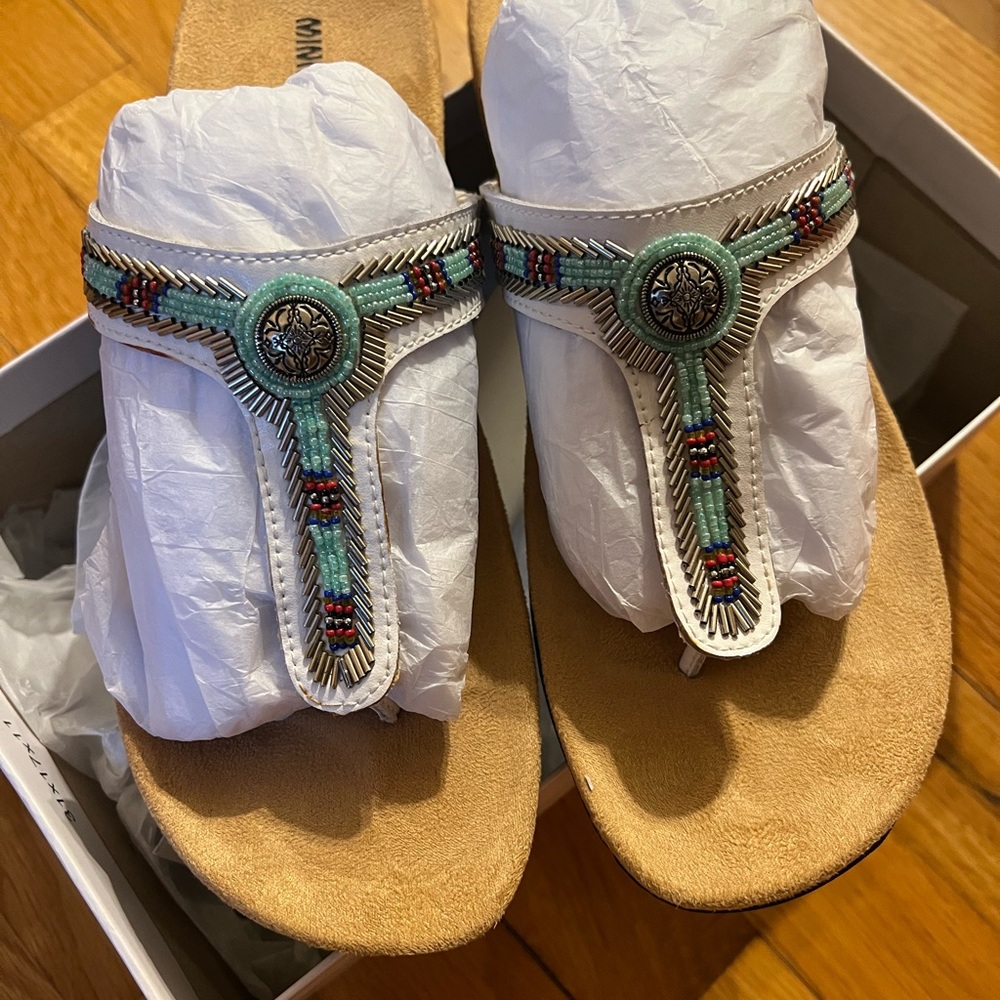 Minnetonka Turquoise and Red Beaded Sandals